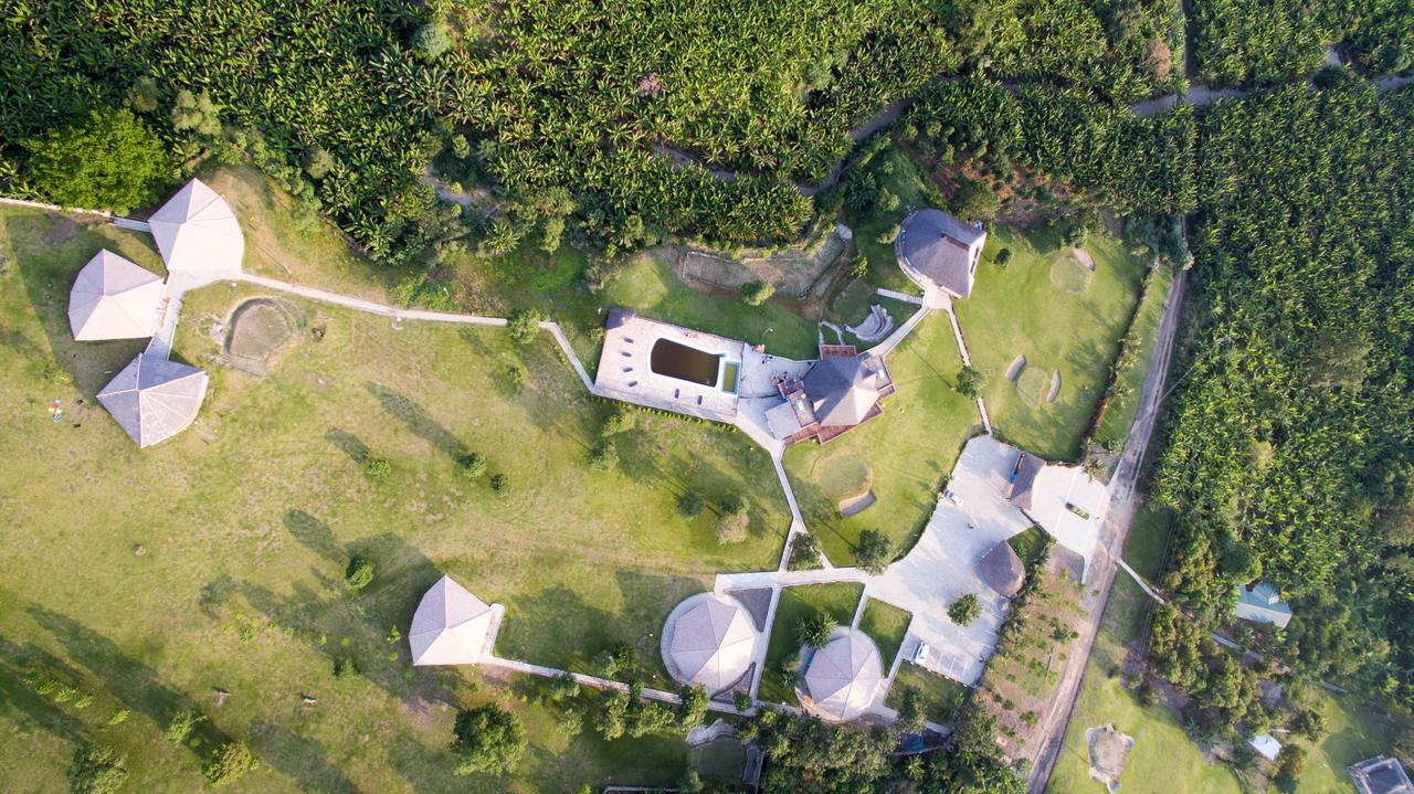 Grand Eco Cabanas Resort Kuntanse Extérieur photo